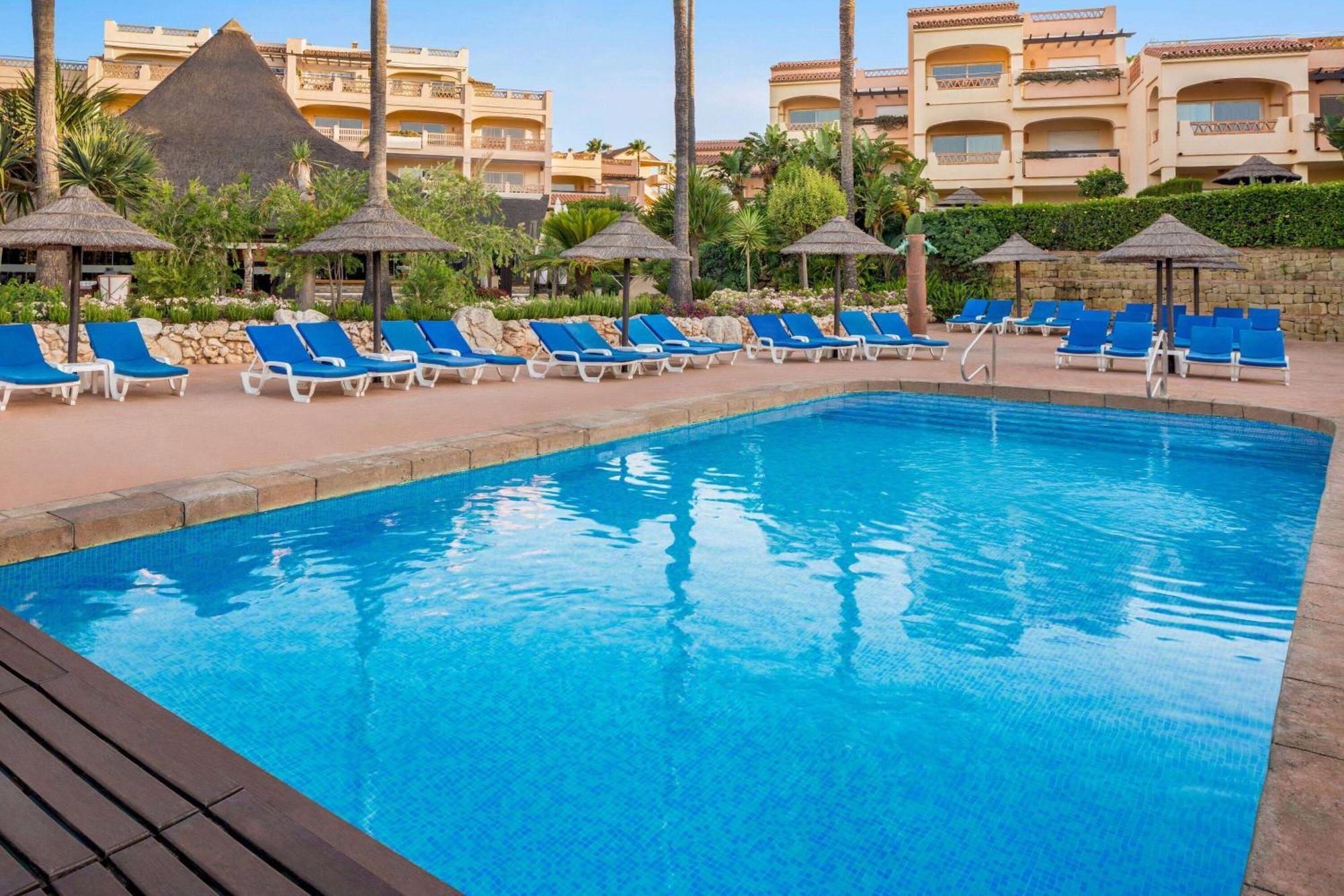 Апарт отель Wyndham Grand Costa Del Sol El Faro Экстерьер фото