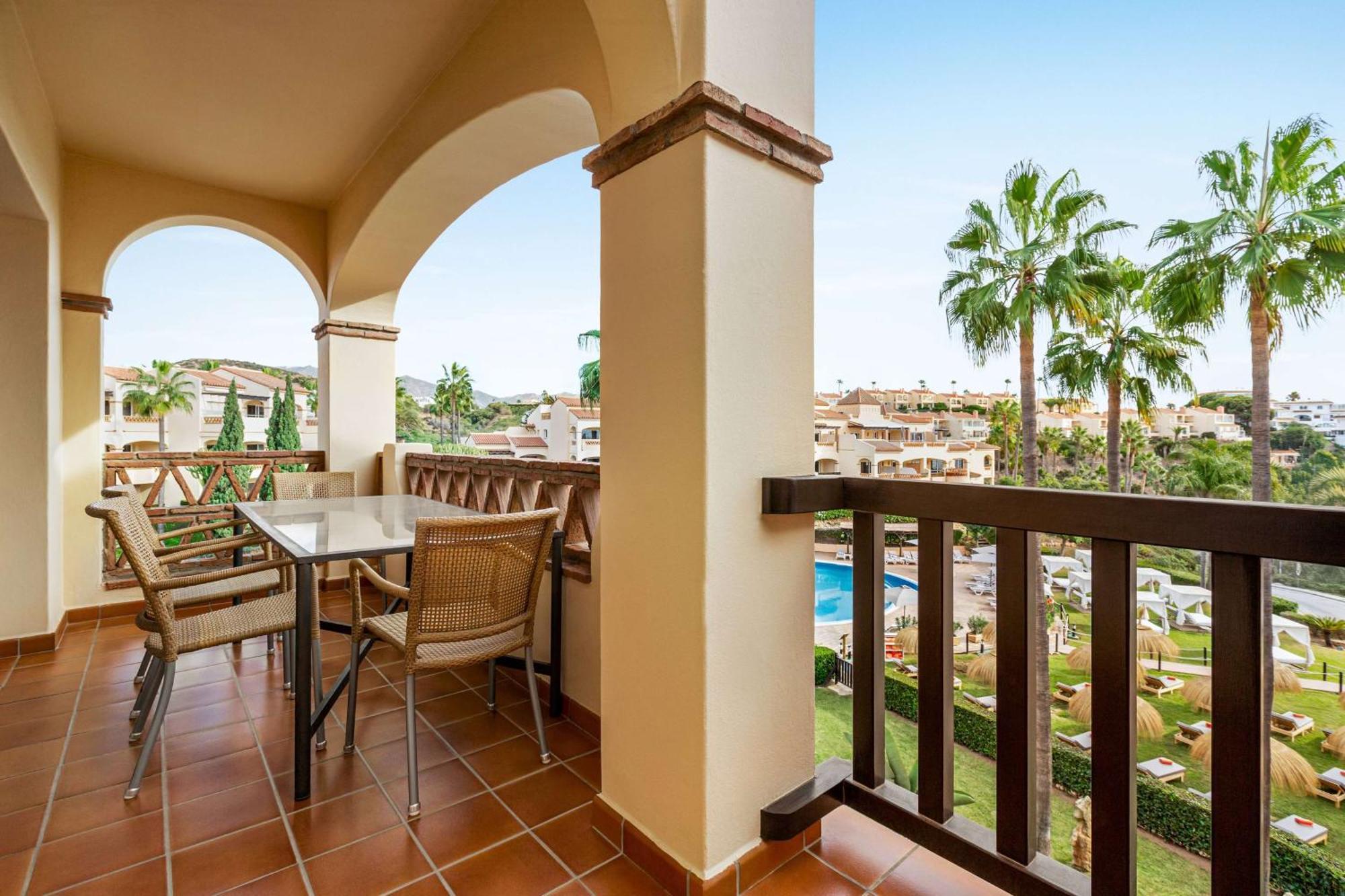 Апарт отель Wyndham Grand Costa Del Sol El Faro Экстерьер фото